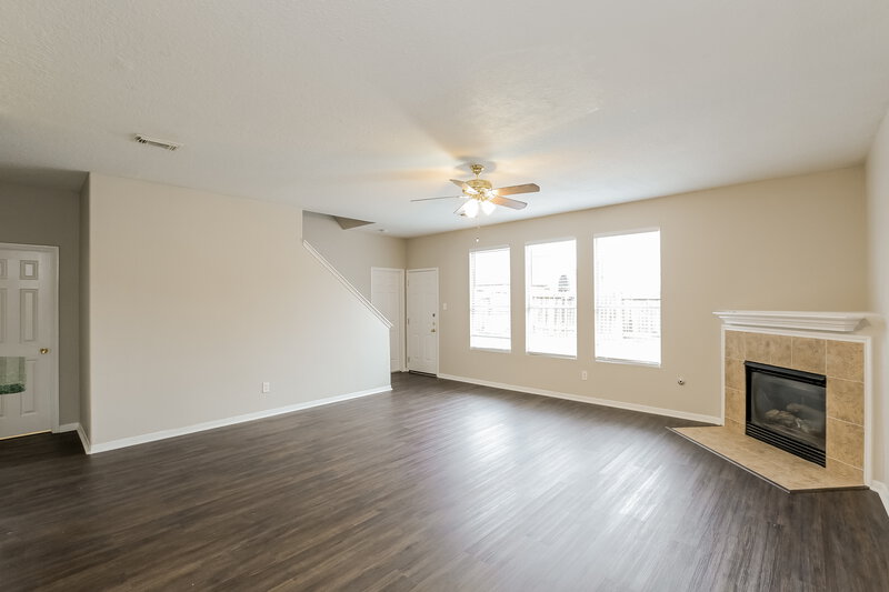 2,080/Mo, 12151 Landsdown Ridge Way Humble, TX 77346 Living Room View