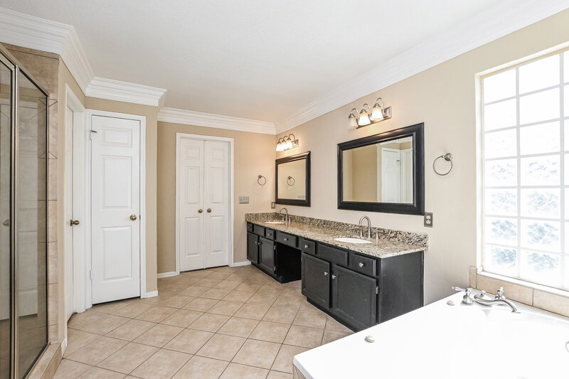 2,665/Mo, 17535 Rustling Aspen Ln Houston, TX 77095 Main Bathroom View