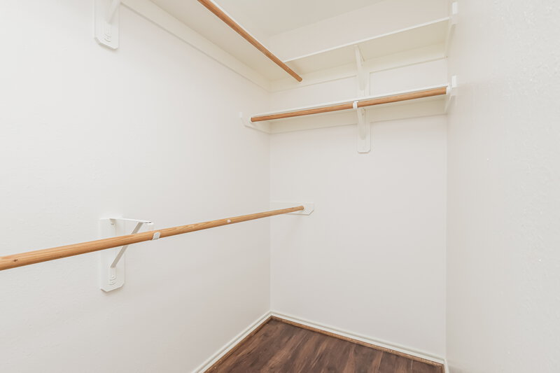 2,090/Mo, 6402 Bright Falls Ln Katy, TX 77449 Walk In Closet View