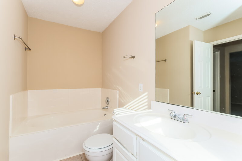 2,085/Mo, 3223 Spring Ranch Ln Spring, TX 77388 Bathroom View 2