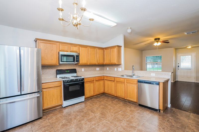 1,650/Mo, 20922 Neelie Ct Humble, TX 77338 Kitchen View