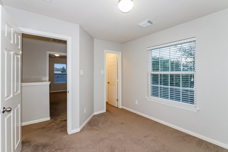 2,135/Mo, 13007 Fenland Field Ln Houston, TX 77047 Bedroom View 2