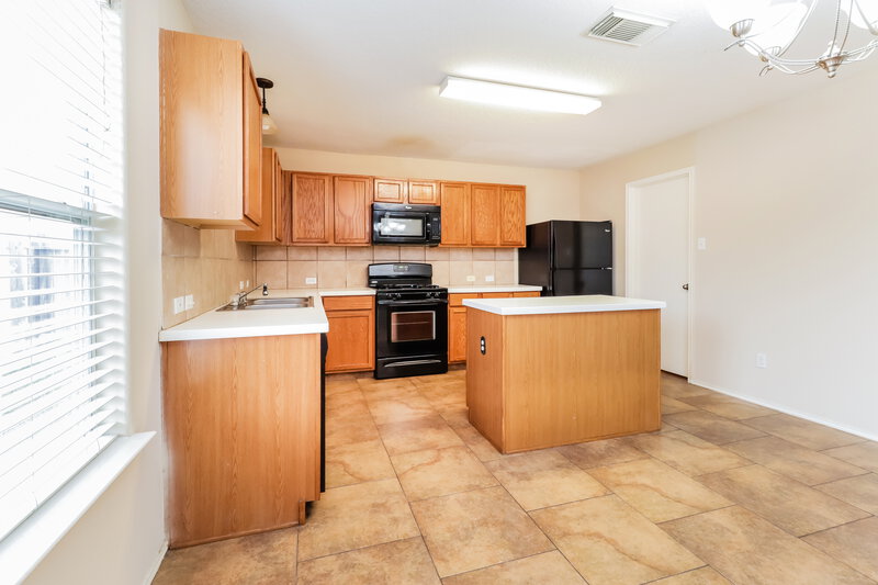 1,860/Mo, 2122 Pine Croft Dr Humble, TX 77396 Kitchen View