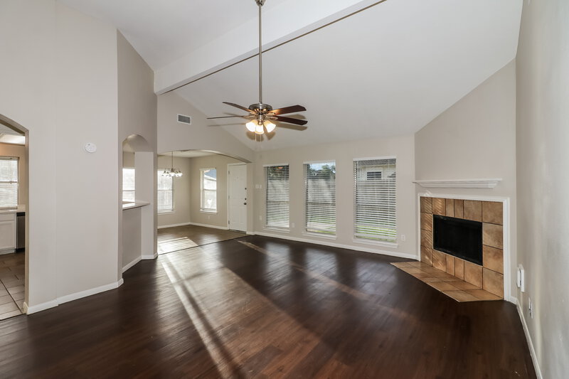 2,215/Mo, 1226 Peacham Ct Fresno, TX 77545 Living Room View