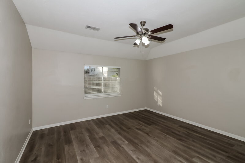 2,215/Mo, 1226 Peacham Ct Fresno, TX 77545 Main Bedroom View