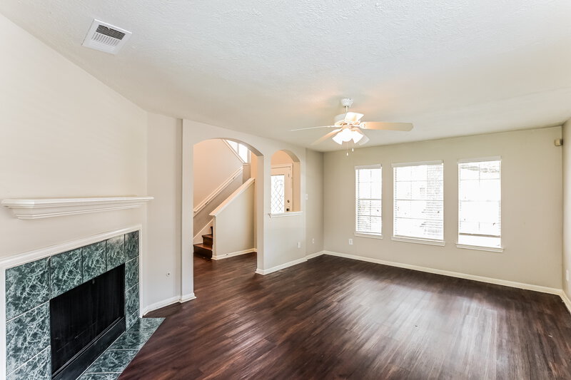 1,990/Mo, 4606 Serenity Trl Fresno, TX 77545 Living Room View