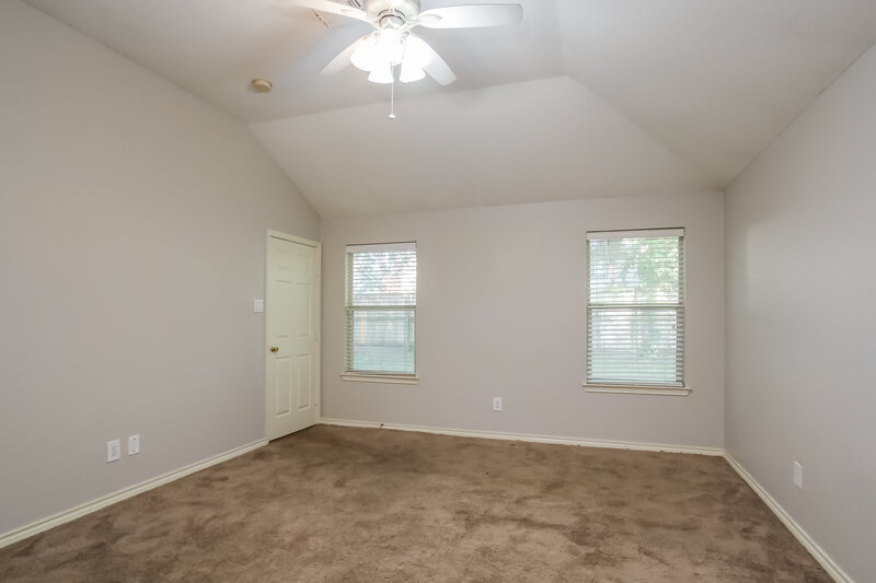 1,935/Mo, 19719 Faye Oaks Ct Humble, TX 77346 Main Bedroom View