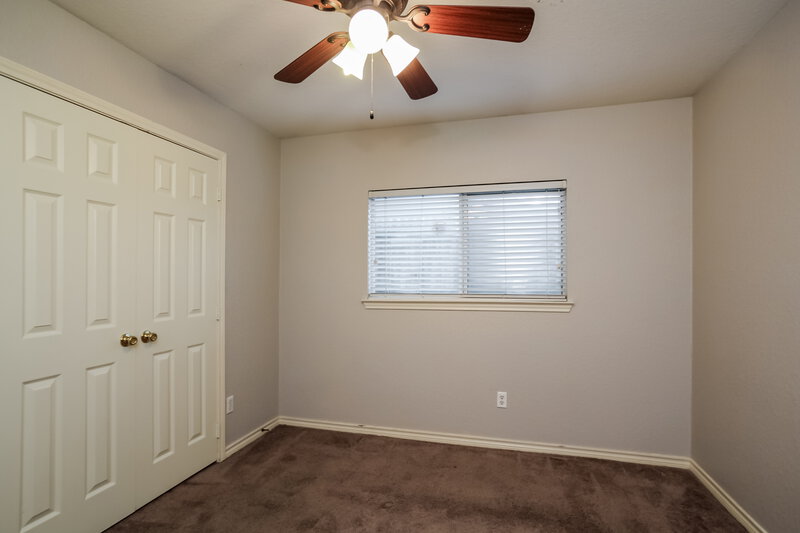 1,935/Mo, 19719 Faye Oaks Ct Humble, TX 77346 Bedroom View 2