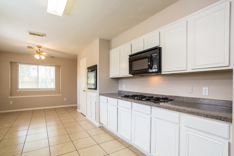 2,220/Mo, 4906 Woodland Meadows Ln Humble, TX 77346 Kitchen View