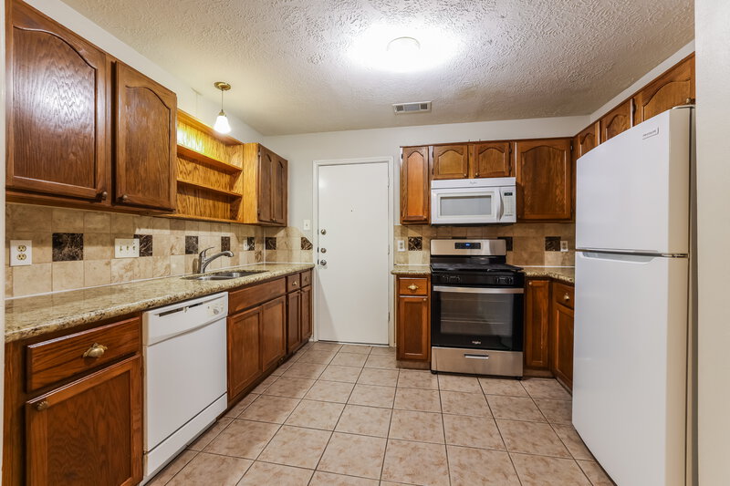 1,915/Mo, 3810 Village Well Dr Humble, TX 77396 Kitchen View