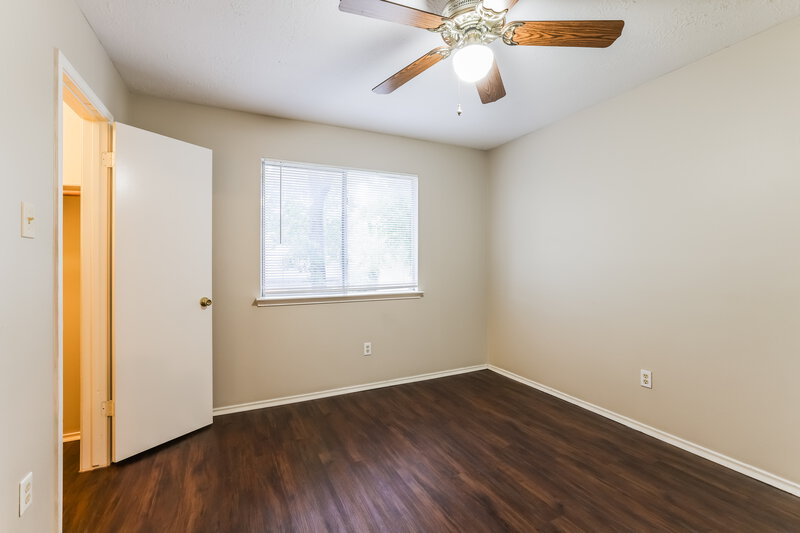 1,915/Mo, 3810 Village Well Dr Humble, TX 77396 Bedroom View 2