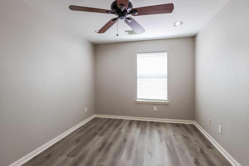 2,220/Mo, 29422 Legends Glen Dr Spring, TX 77386 Bedroom View 3