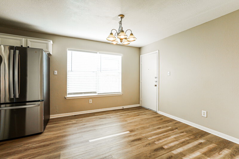 1,980/Mo, 8019 Scarlet Tanager Dr Humble, TX 77396 Dining Room View