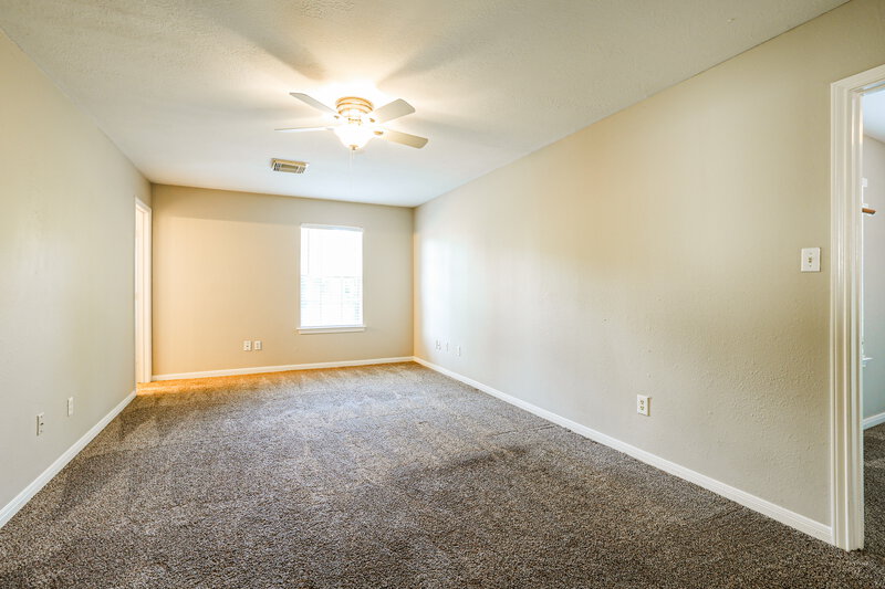 1,980/Mo, 8019 Scarlet Tanager Dr Humble, TX 77396 Main Bedroom View