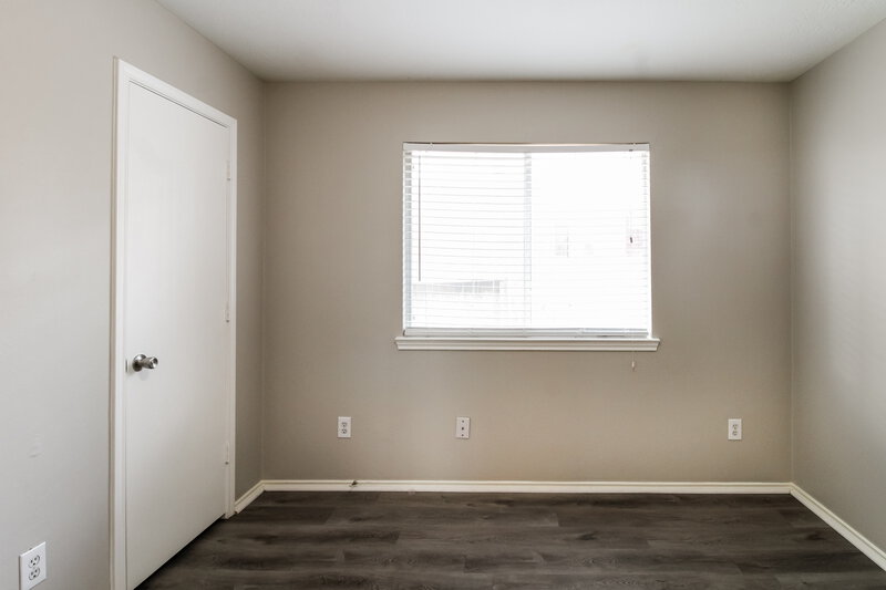 2,110/Mo, 14226 Brunswick Point Ln Houston, TX 77047 Bedroom View 3