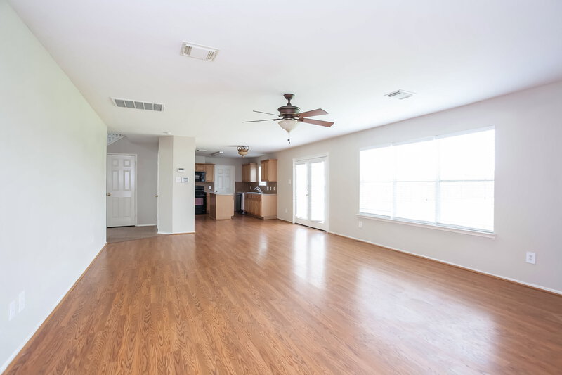 3,220/Mo, 1107 Sapling Crest Ct Fresno, TX 77545 Living Roomlarge View 2