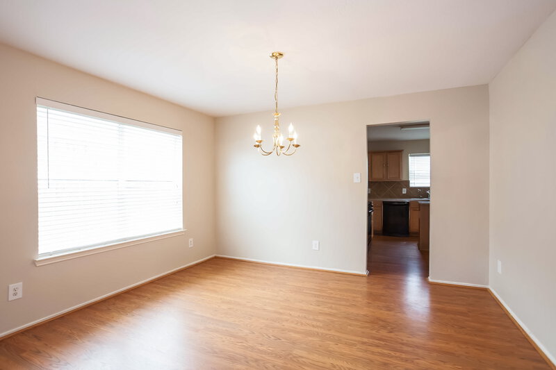 3,220/Mo, 1107 Sapling Crest Ct Fresno, TX 77545 Dining Roomlarge View