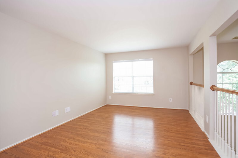 3,220/Mo, 1107 Sapling Crest Ct Fresno, TX 77545 Family Roomlarge View 2