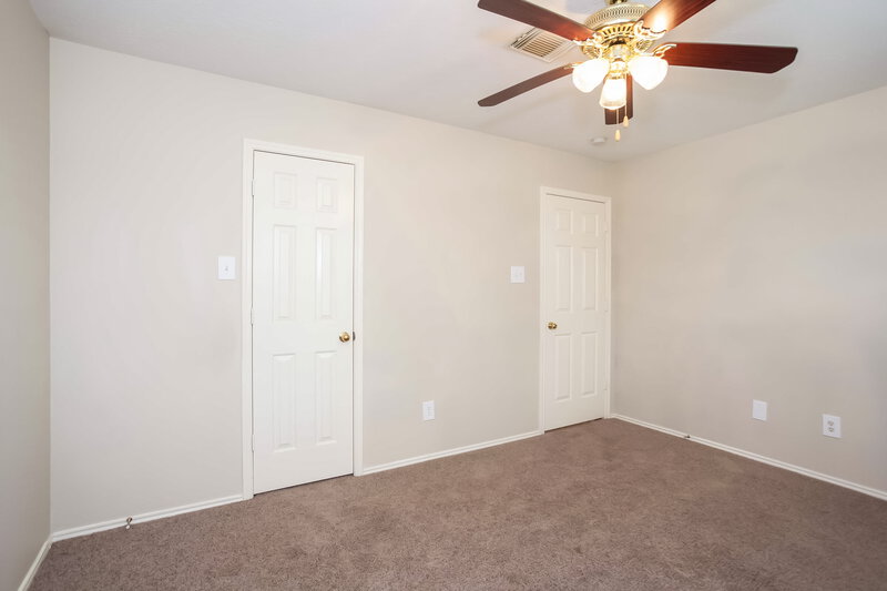 3,220/Mo, 1107 Sapling Crest Ct Fresno, TX 77545 Bedroomlarge View 5