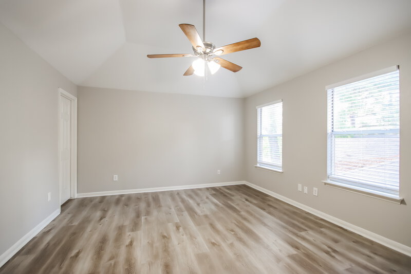 2,400/Mo, 20914 Lake Park Trl Humble, TX 77346 Main Bedroom View