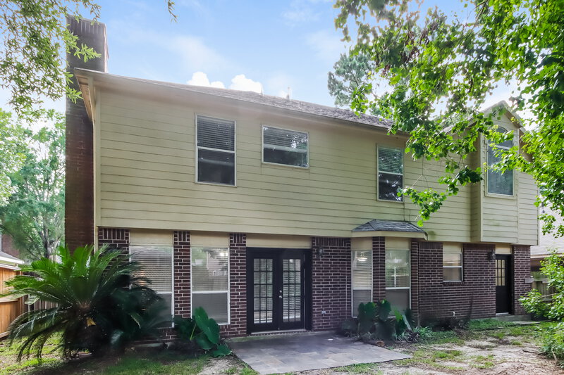 2,400/Mo, 20914 Lake Park Trl Humble, TX 77346 Rear View 2