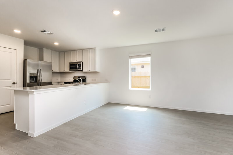 1,645/Mo, 464 Shoreview Dr Conroe, TX 77303 Dining Room View