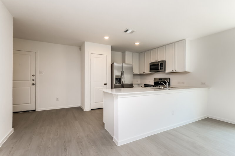 1,645/Mo, 464 Shoreview Dr Conroe, TX 77303 Kitchen View 2