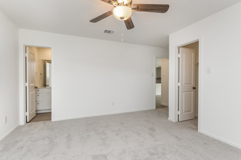 1,645/Mo, 464 Shoreview Dr Conroe, TX 77303 Main Bedroom View 2