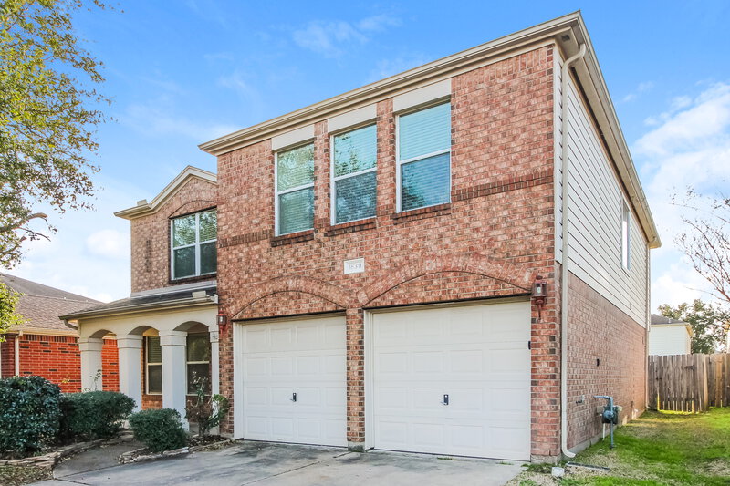 3,080/Mo, 18311 Valiant Brook Ct Humble, TX 77346 Front View