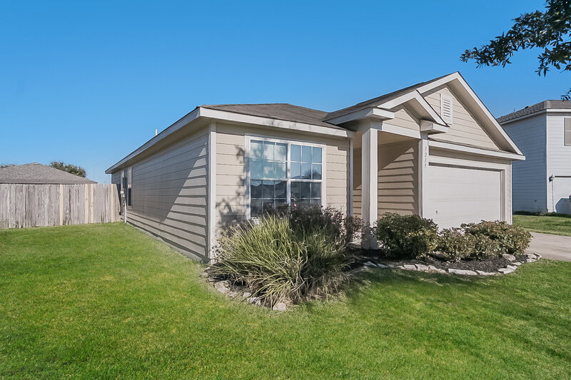 1,875/Mo, 7215 Shining Mist Ln Richmond, TX 77469 Front View