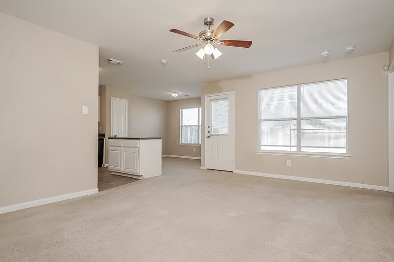 1,875/Mo, 7215 Shining Mist Ln Richmond, TX 77469 Living Room View 2