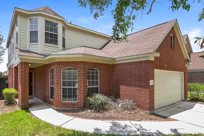 2,220/Mo, 12226 Carriage Oak Cir Humble, TX 77346 Front View