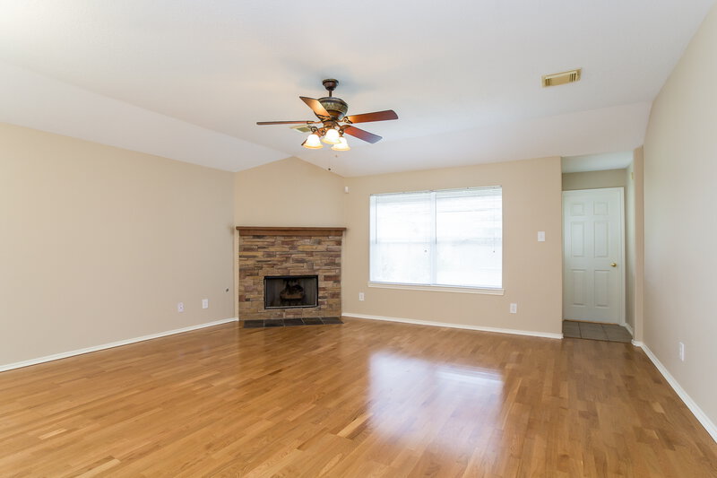 1,710/Mo, 18503 Atasca Woods Way Humble, TX 77346 Living Room View