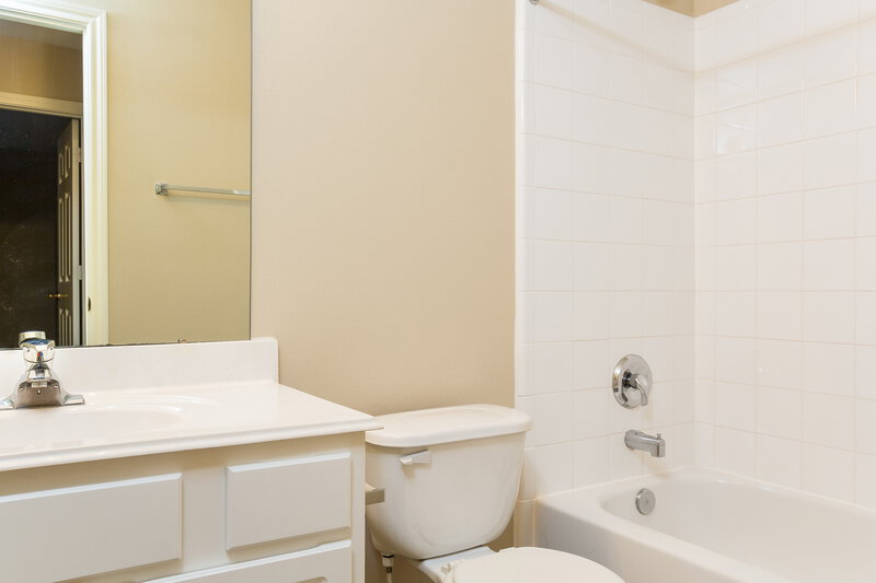 1,710/Mo, 18503 Atasca Woods Way Humble, TX 77346 Bathroom View