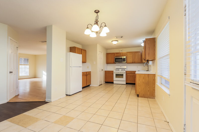 1,925/Mo, 2715 Fox View Cir Spring, TX 77386 Kitchen View