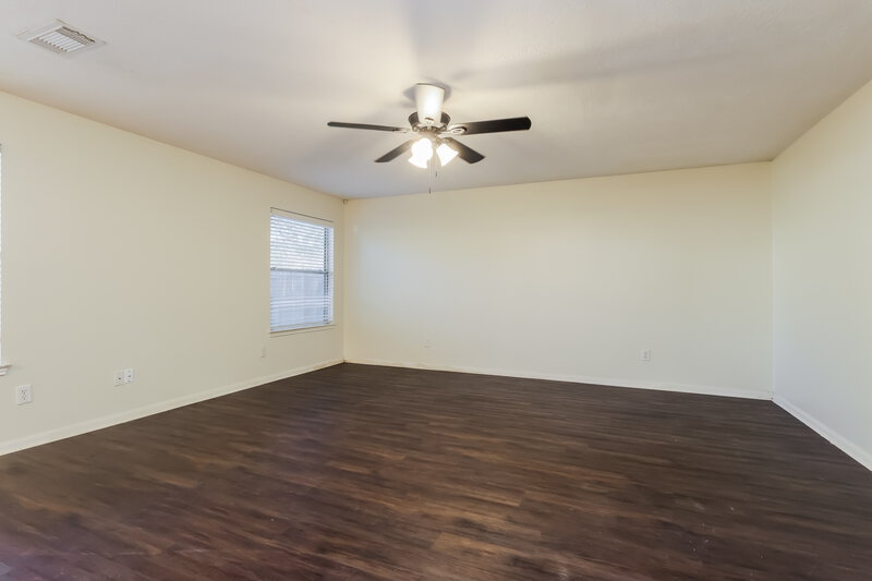 1,925/Mo, 2715 Fox View Cir Spring, TX 77386 Family Room View