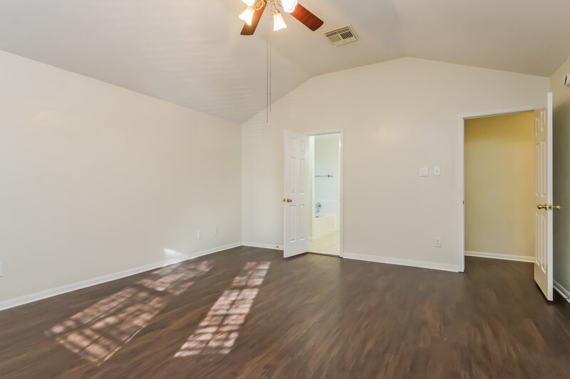 1,925/Mo, 2715 Fox View Cir Spring, TX 77386 Main Bedroom View