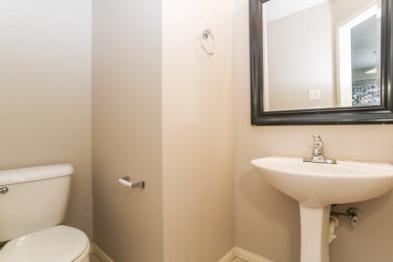 2,920/Mo, 12614 Pine Bush Dr Houston, TX 77070 Powder Room View