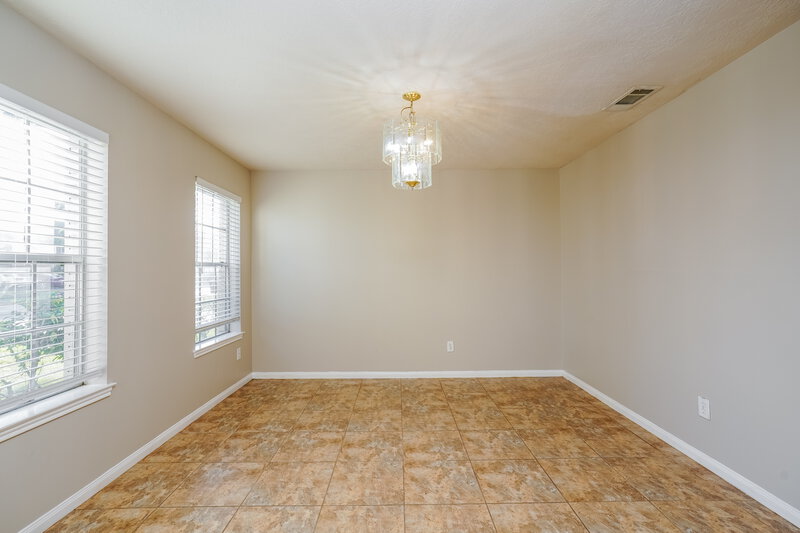 1,995/Mo, 17618 Coventry Oaks Dr Houston, TX 77084 Dining Room View