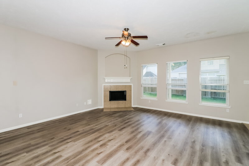 2,325/Mo, 3951 Eastland Lake Dr Richmond, TX 77406 Living Room View