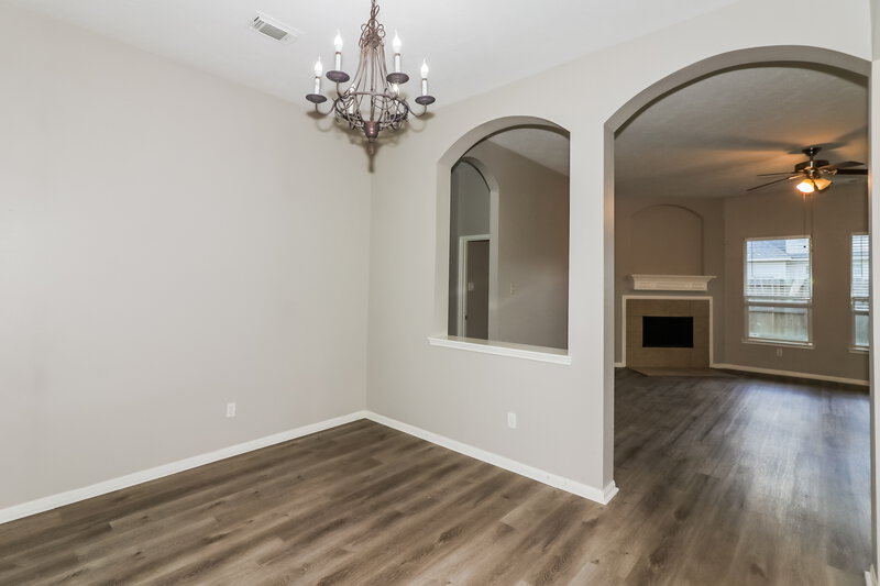 2,325/Mo, 3951 Eastland Lake Dr Richmond, TX 77406 Dining Room View