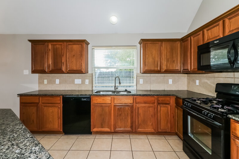 2,325/Mo, 3951 Eastland Lake Dr Richmond, TX 77406 Kitchen View 2
