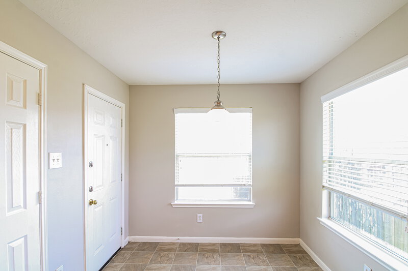 2,260/Mo, 14210 Noahs Landing Ln Houston, TX 77047 Breakfast Nook View