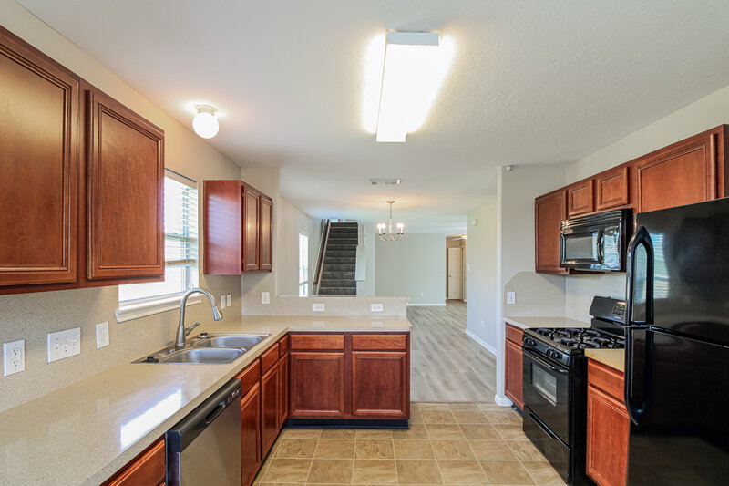 2,260/Mo, 14210 Noahs Landing Ln Houston, TX 77047 Kitchen View