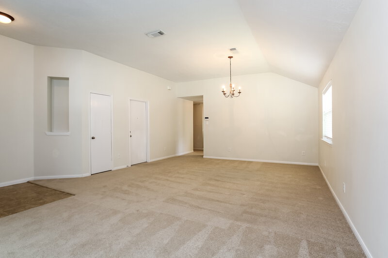2,195/Mo, 18439 Atascocita Meadows Dr Humble, TX 77346 Living Room View