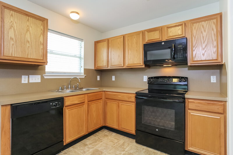2,195/Mo, 18439 Atascocita Meadows Dr Humble, TX 77346 Kitchen View 2