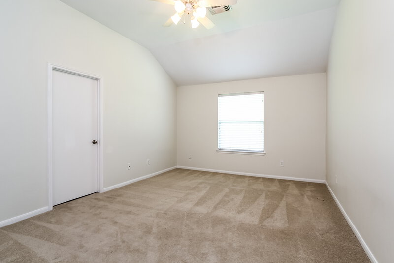 2,195/Mo, 18439 Atascocita Meadows Dr Humble, TX 77346 Bedroom View 3