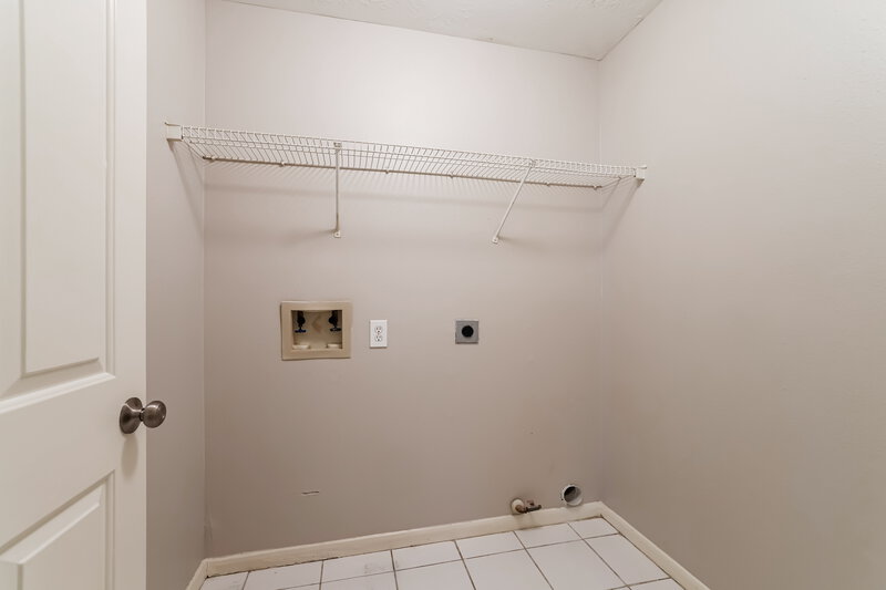 1,720/Mo, 22926 Sugar Bear Dr Spring, TX 77389 Laundry Room View