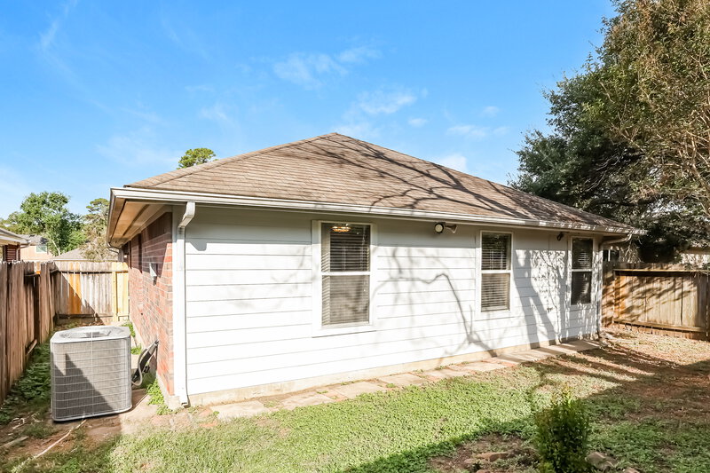 1,720/Mo, 22926 Sugar Bear Dr Spring, TX 77389 Rear View