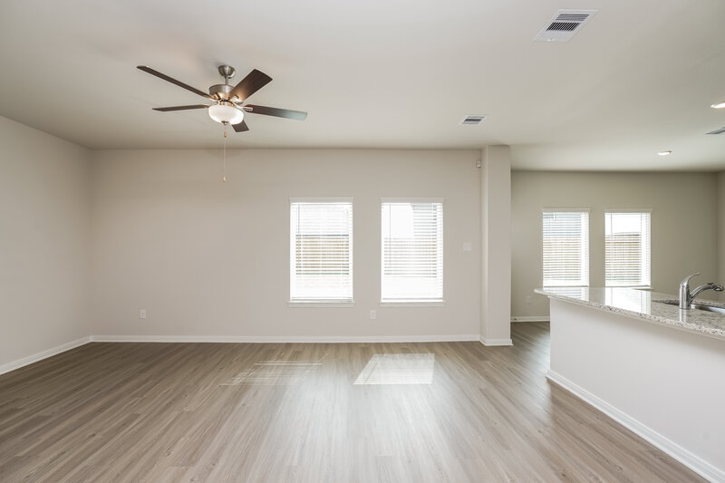 2,090/Mo, 412 Cordova Cliff Dr Katy, TX 77493 Living Room View 2